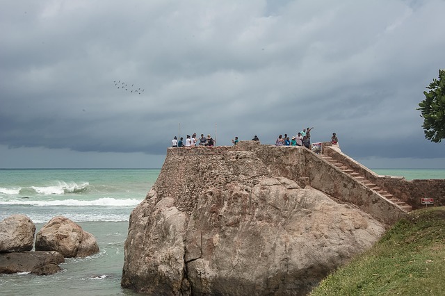 galle, galle fort, southern sri lanka, sri lanka, sri lanka places, sky, clouds, storm, cloudscape, beach, waves, tsunami, fort, nature, beautiful beaches, blue storm